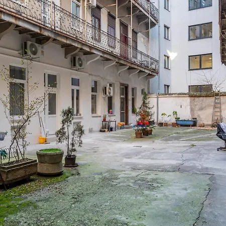 Apartament Base *
