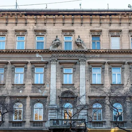 Apartament Base *